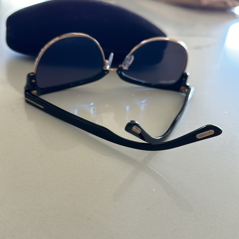 Tom Ford Fany Sunglasses in Shiny Black FT0368 01A 59 w/ Case and Cleaning Cloth - Picture 8 of 11